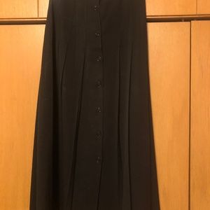 Very nice vintage heavy pleated black skirt!